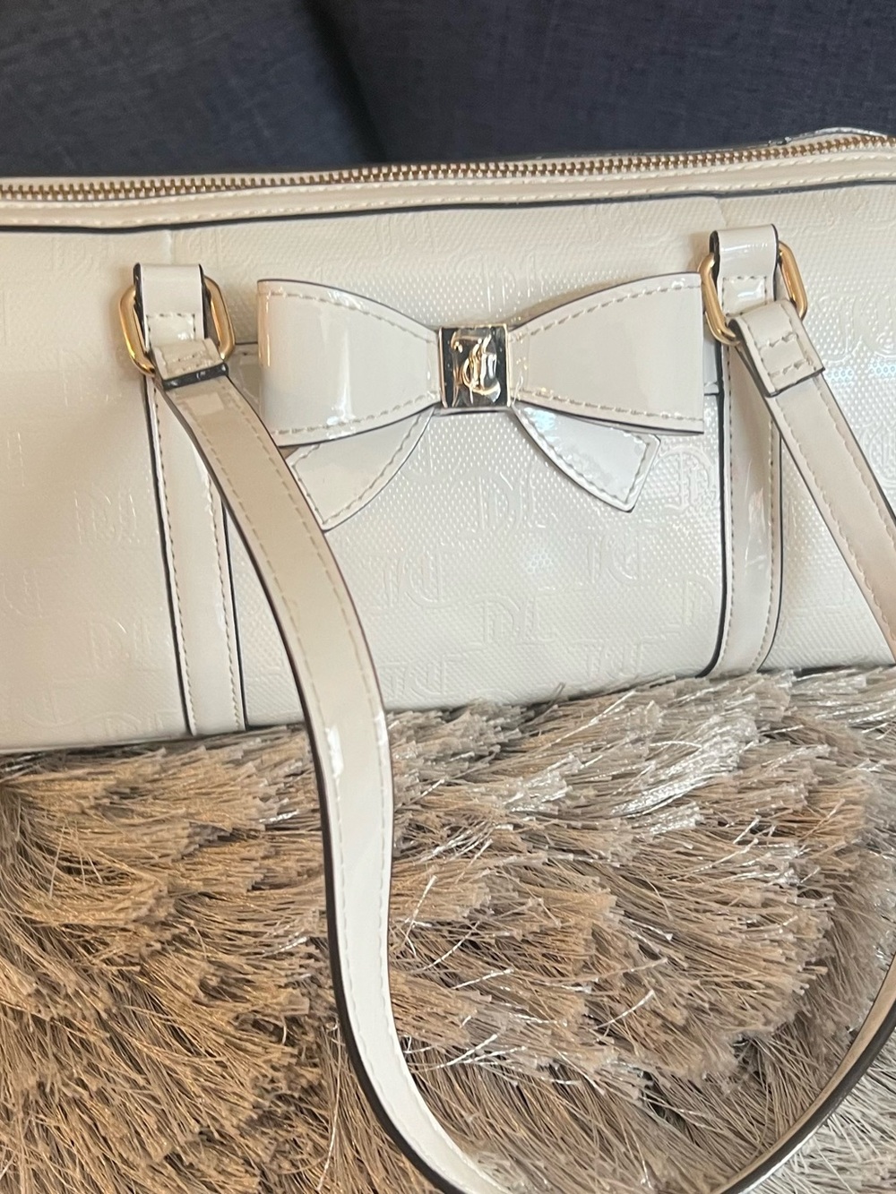 Juicy Couture White Patent Bow-Accent Shoulder Bag